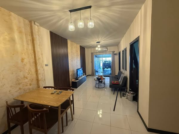 Town house For Rent