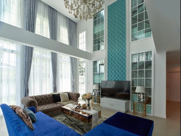 Three Storey Luxury House For Sale