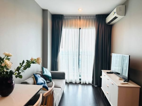 One Bedroom Condo For Rent