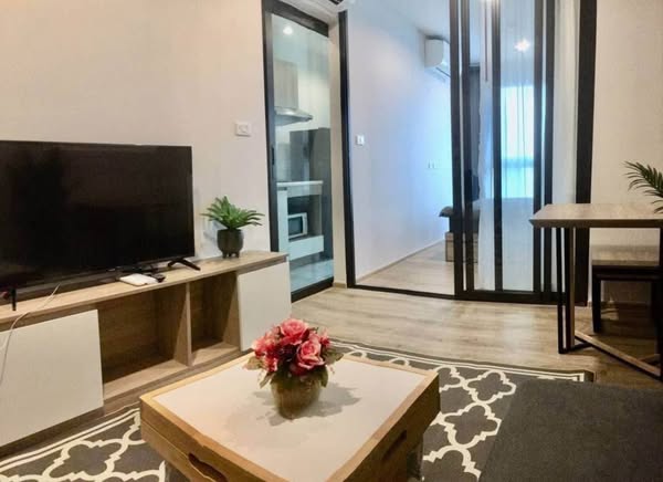 One Bedroom Condo For Rent