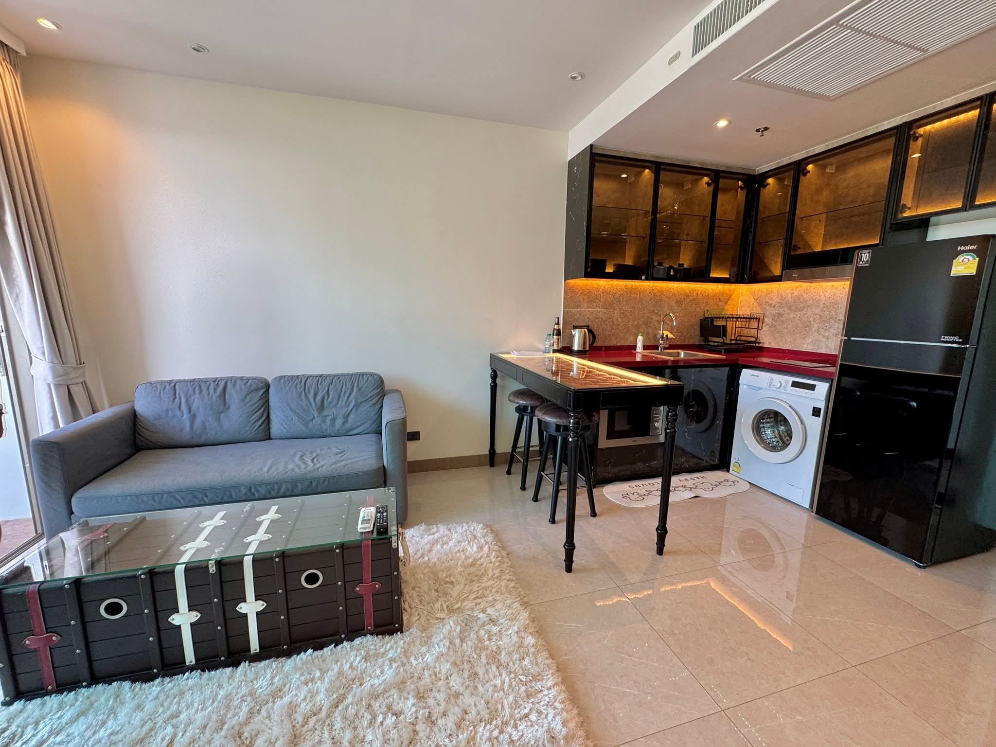 One Bedroom Condo For Rent
