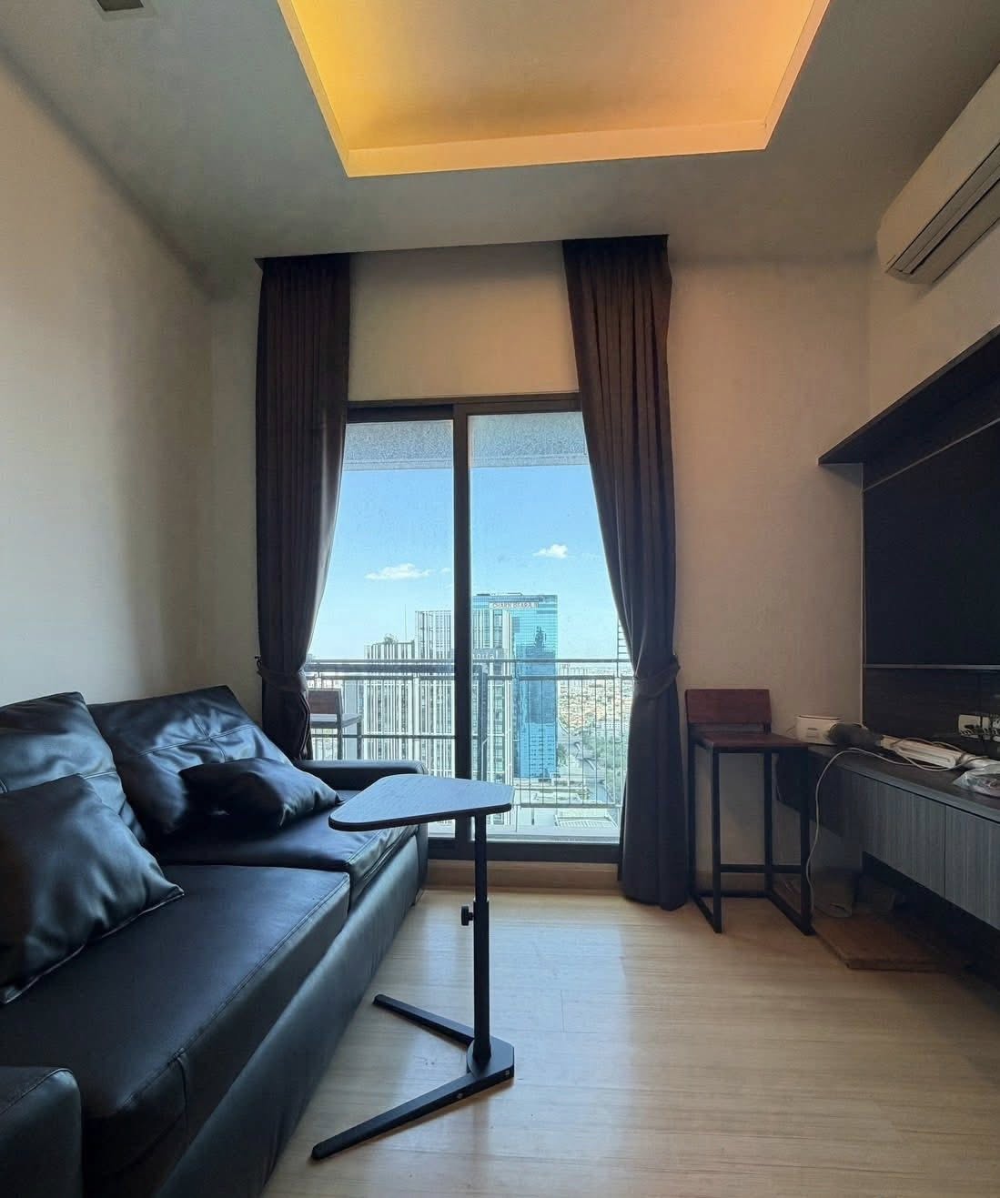 One Bedroom Condo For Rent