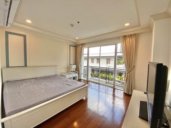 Three Bedroom Condo For Rent