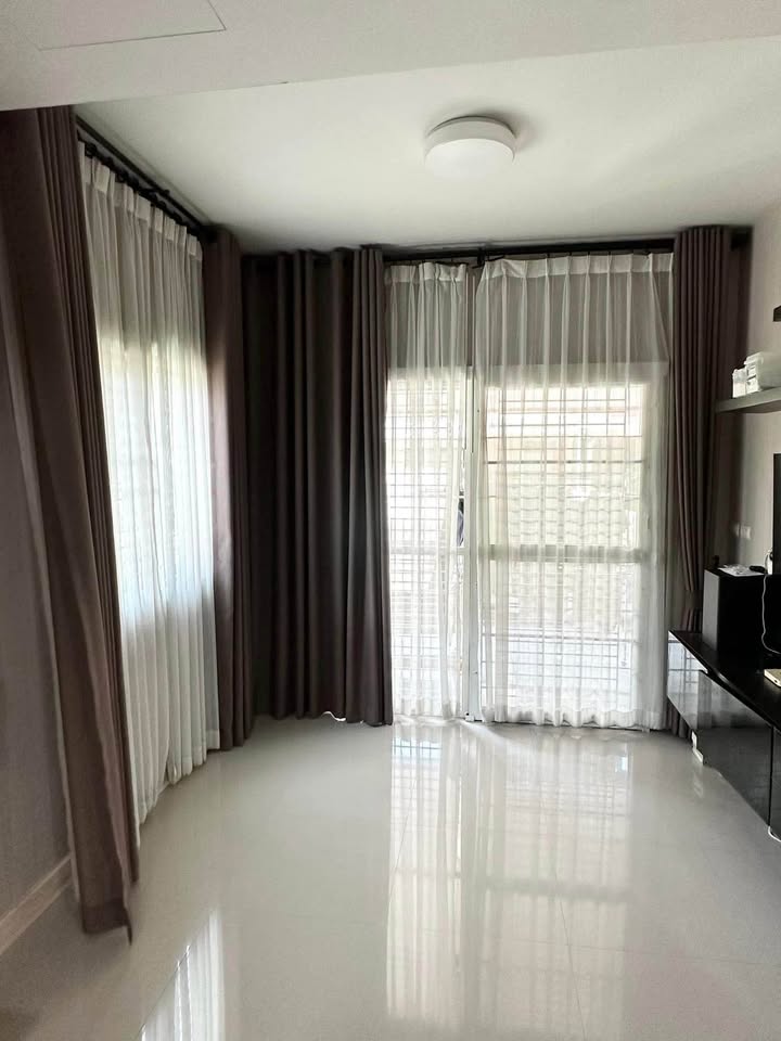 Town house for Sale