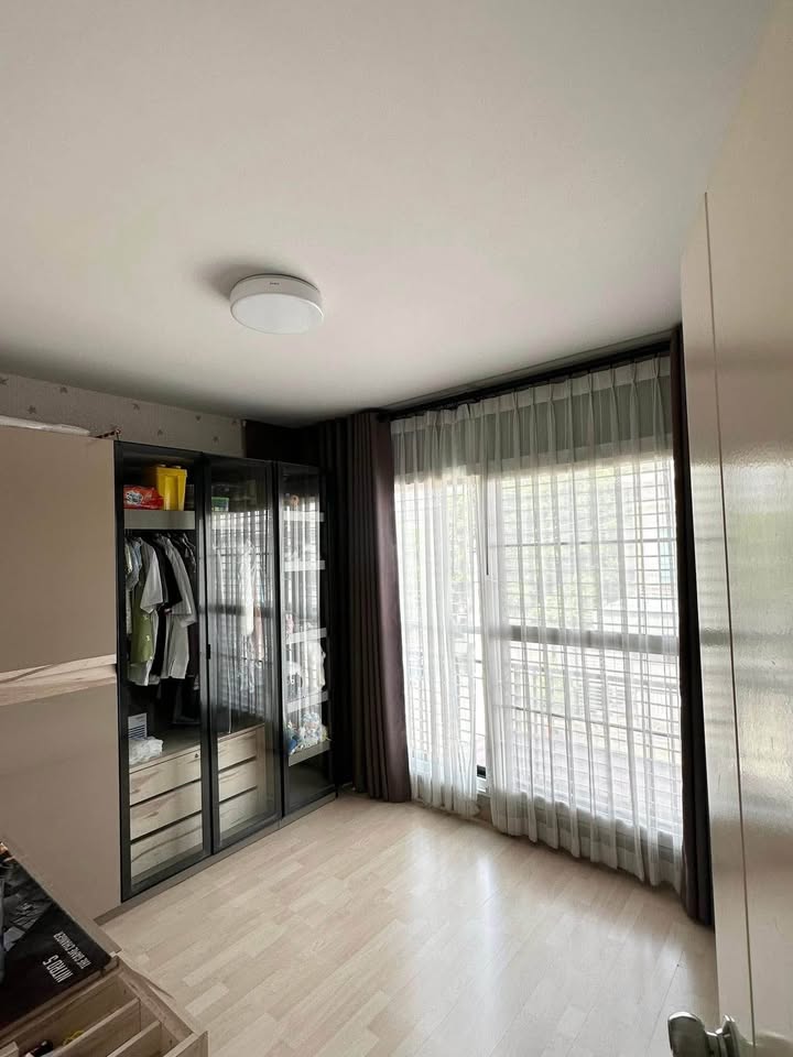 Town house for Sale
