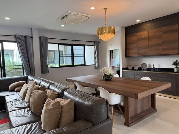 Luxury Villa For Sale