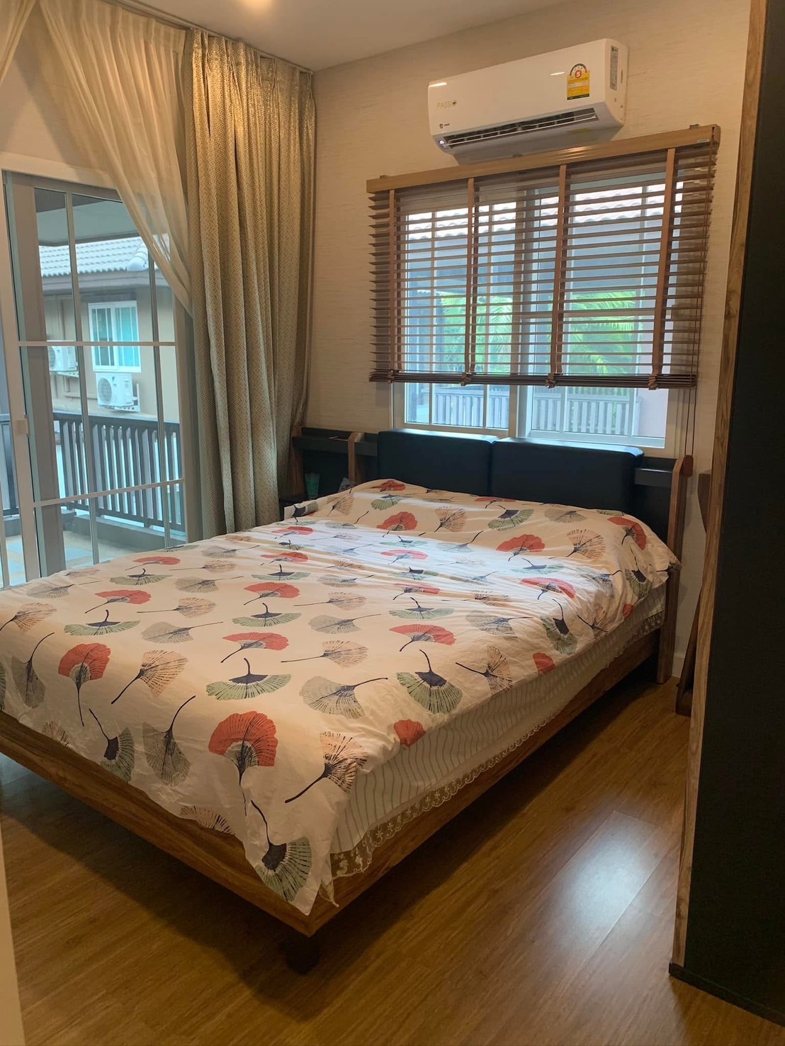 Detached House For Rent