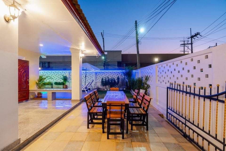 Pool Villa For Rent