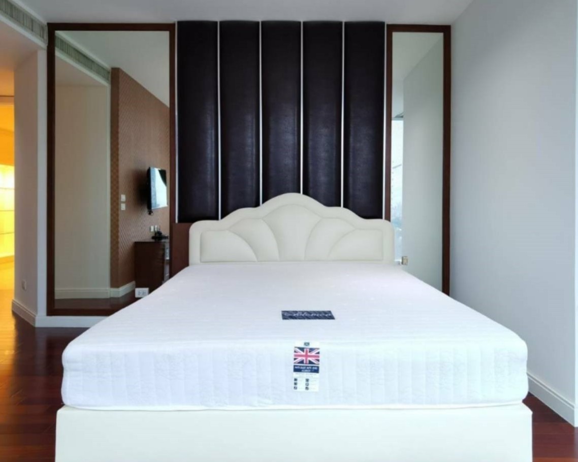 Luxury Three Bedroom Apartment For Rent