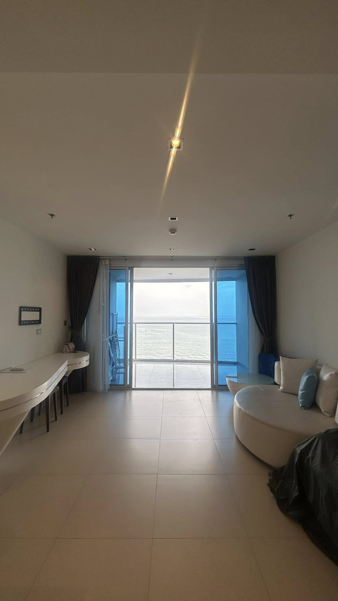 Large Studio Room For Rent
