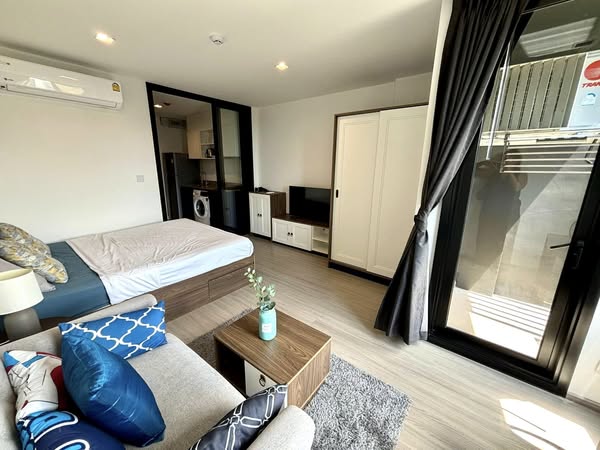 One Bedroom Apartment For Rent