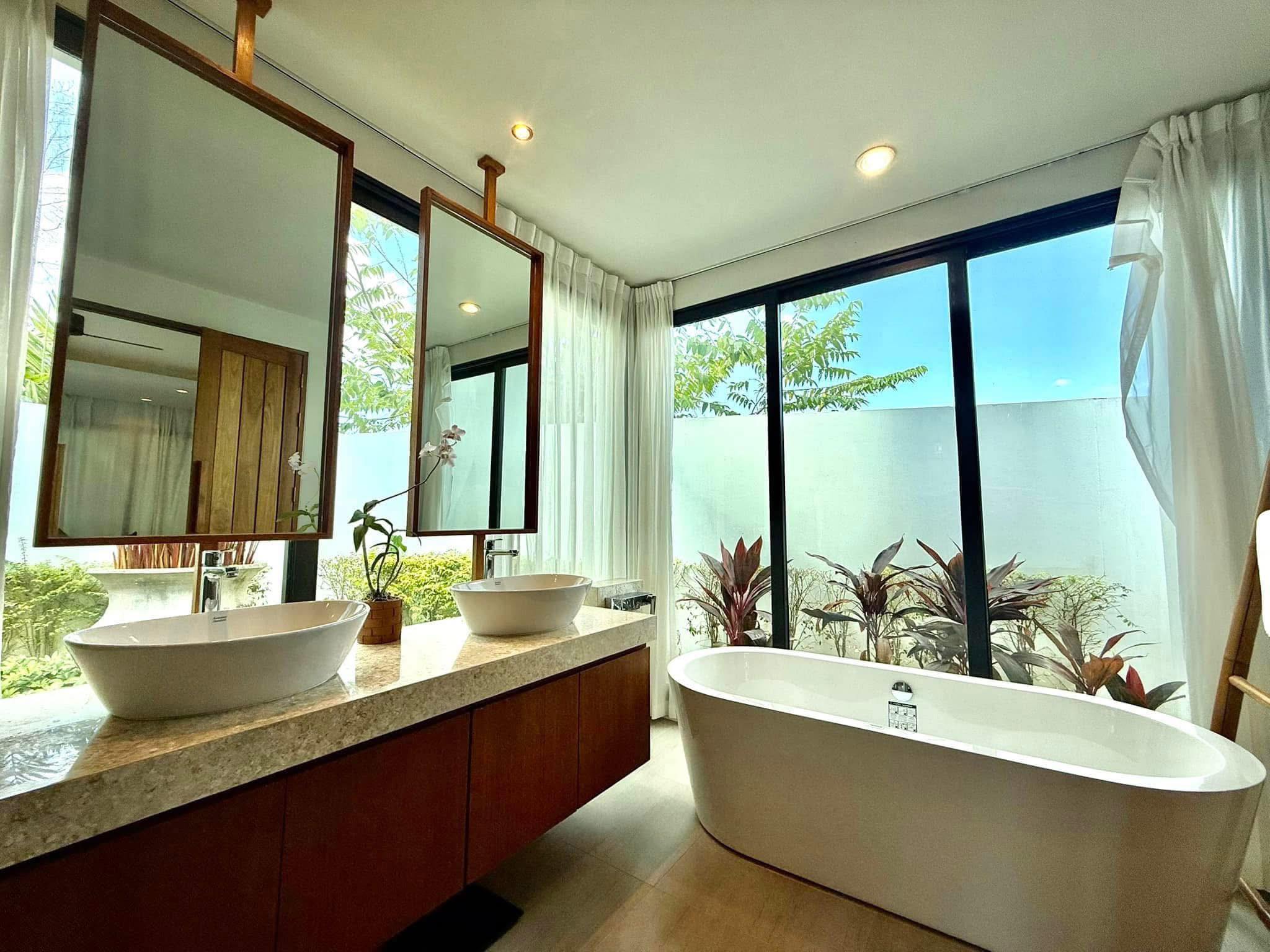 Luxury Pool Villa For Rent