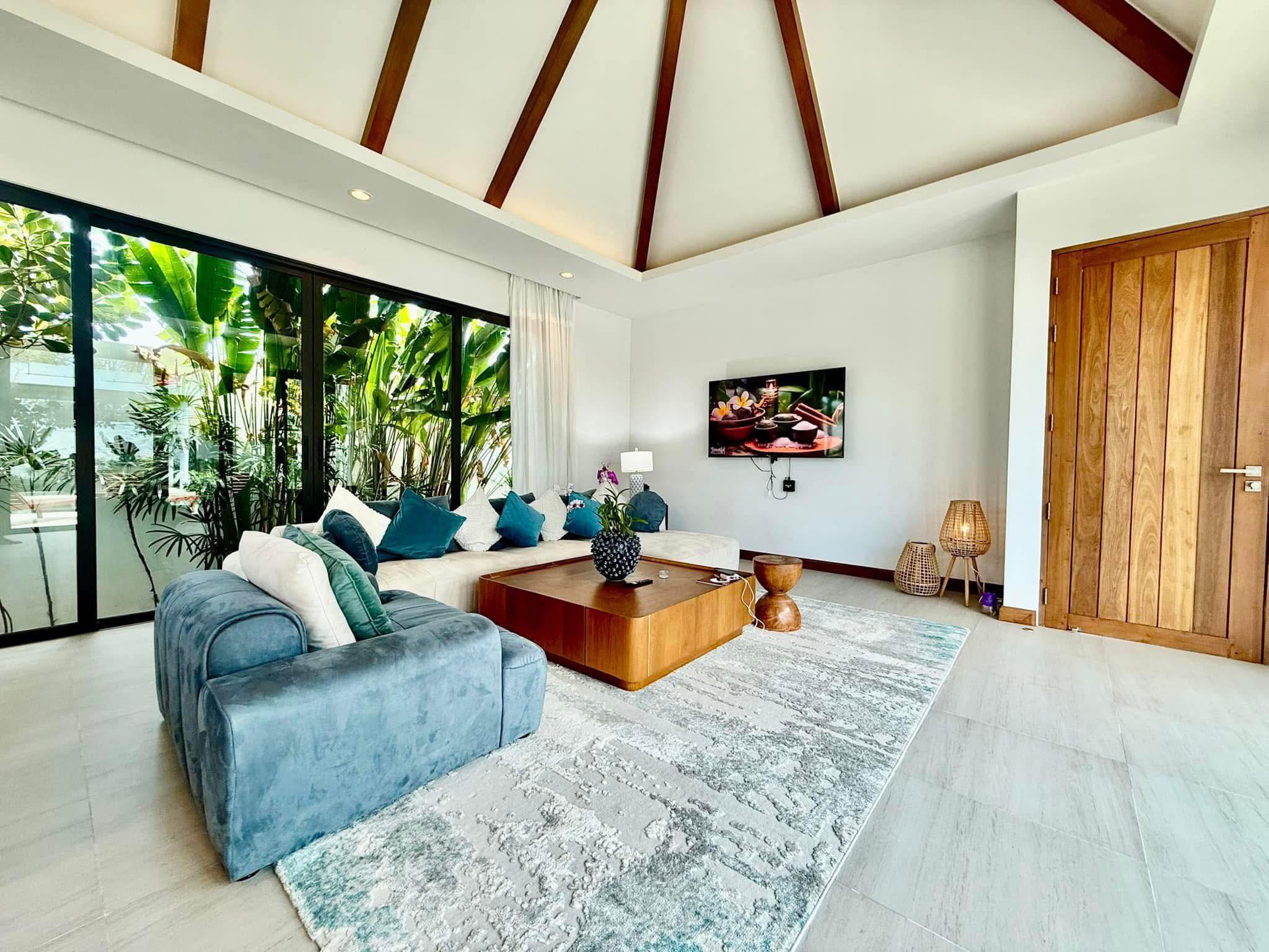 Luxury Pool Villa For Rent
