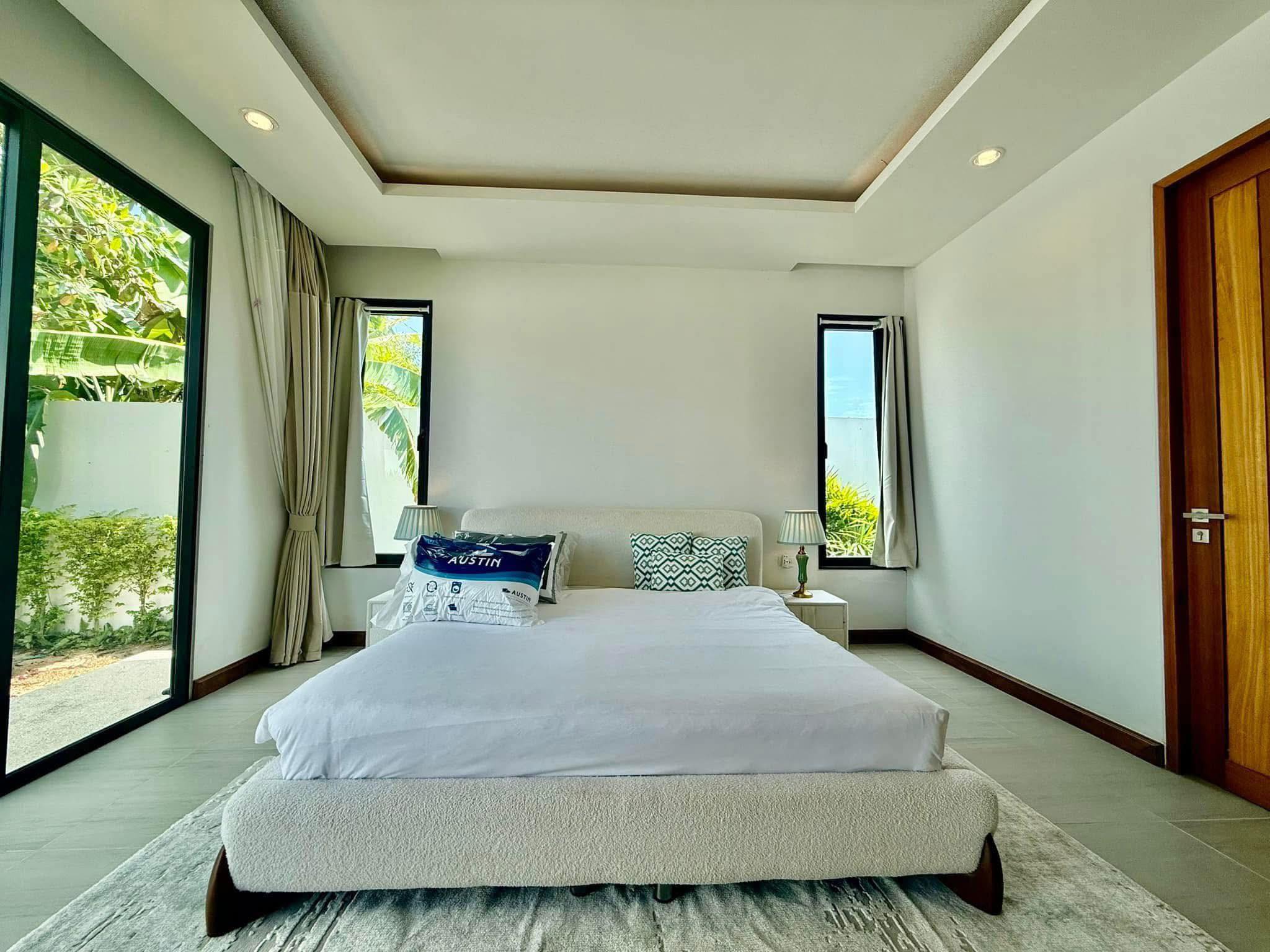 Luxury Pool Villa For Rent