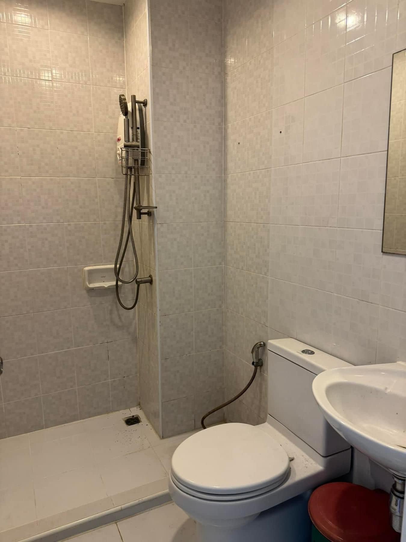 Studio Room For Rent