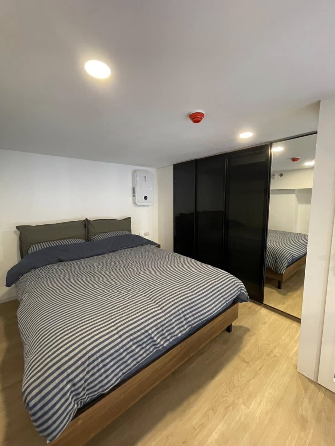 Duplex One Bedroom Apartment For Rent 
