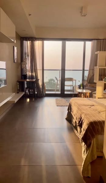 Studio Room For Rent