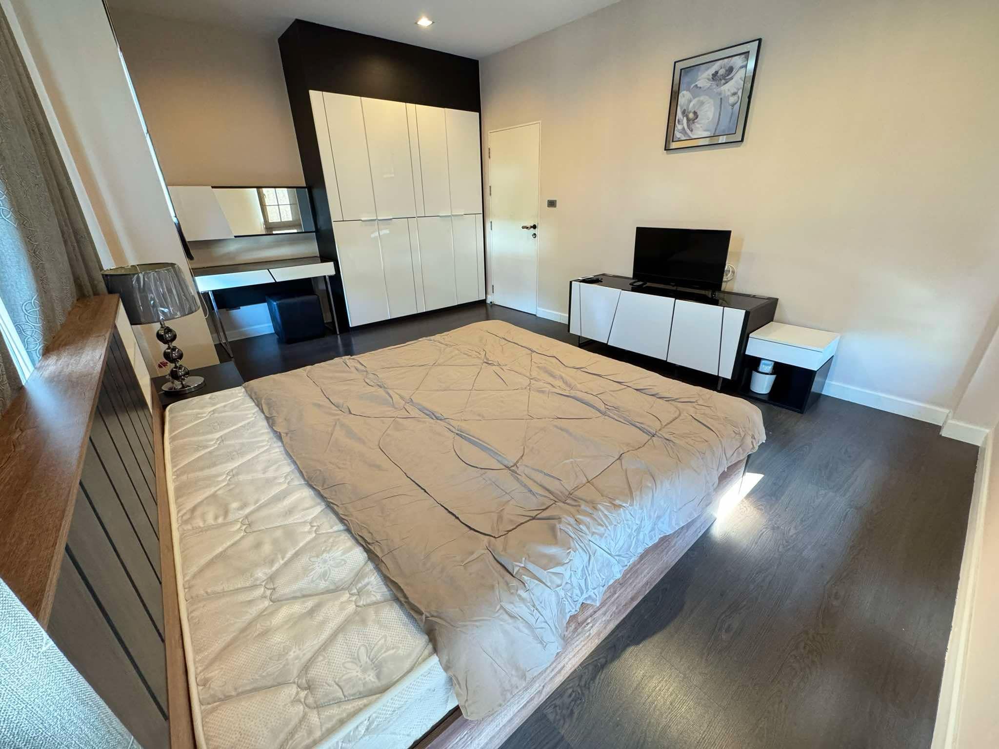 Luxury Villa For Rent