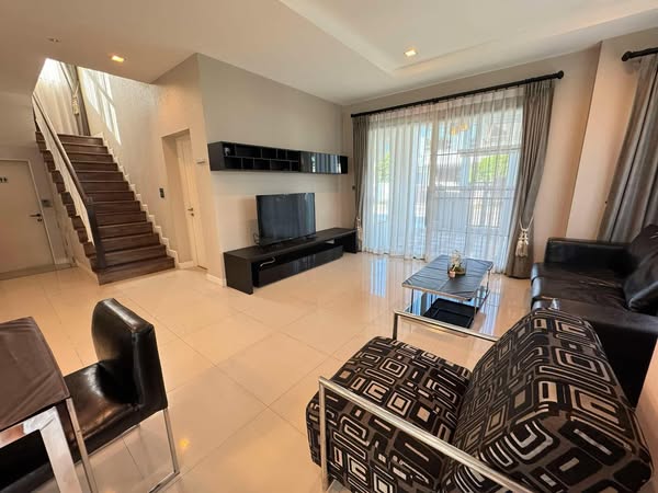 Luxury Villa For Rent