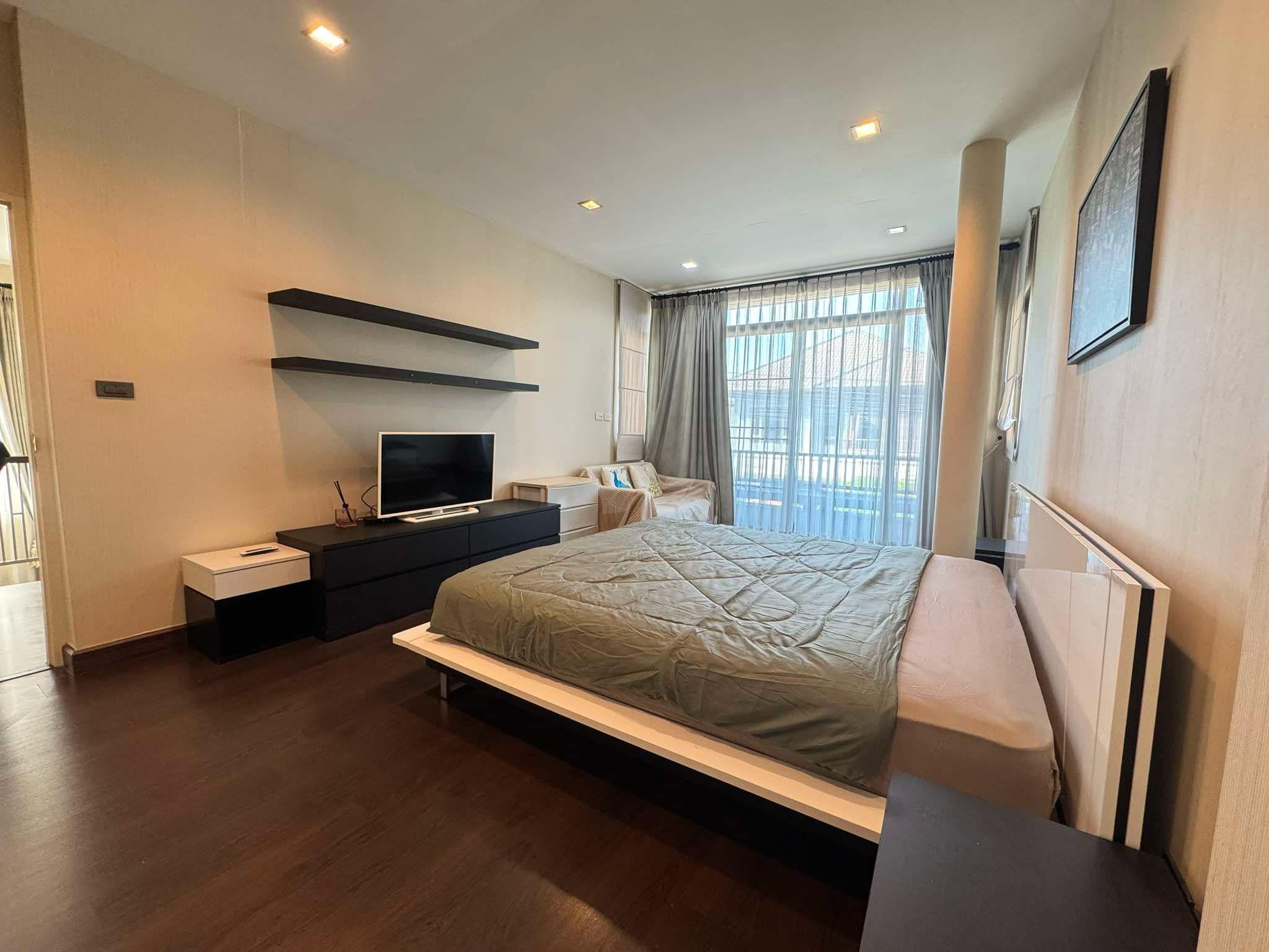 Luxury Villa For Rent