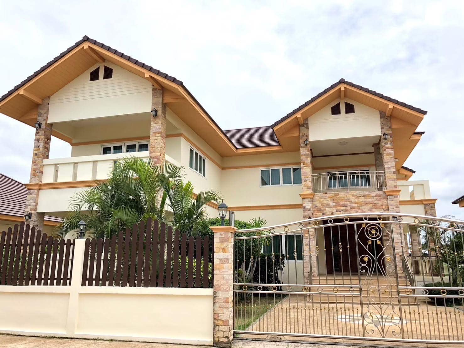 Pool Villa For Rent