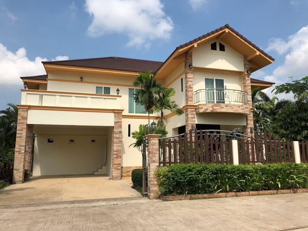 Pool Villa For Rent