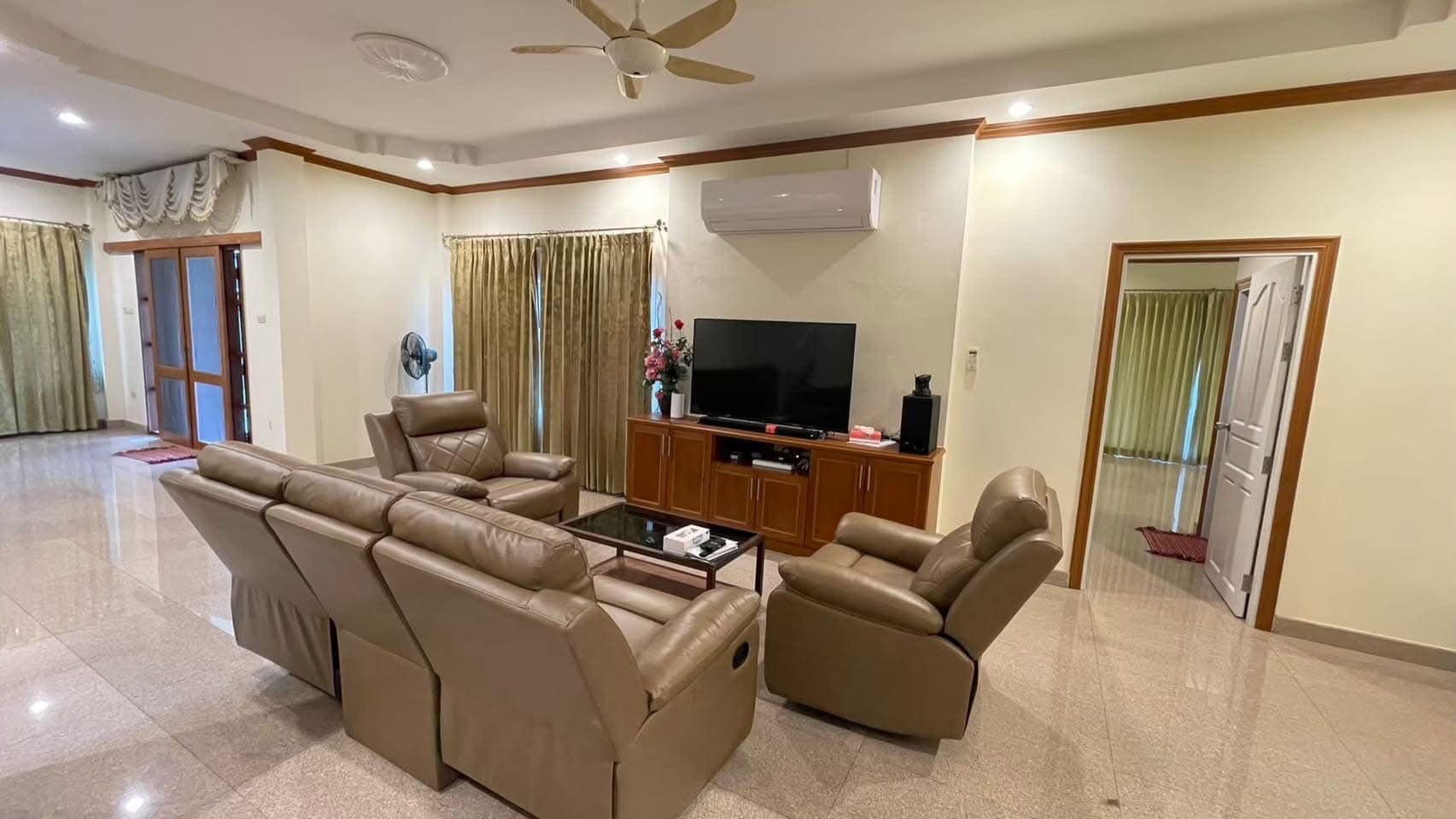 Pool Villa For Rent