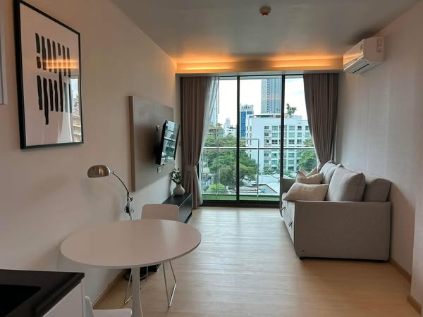 One Bedroom Apartment For Rent