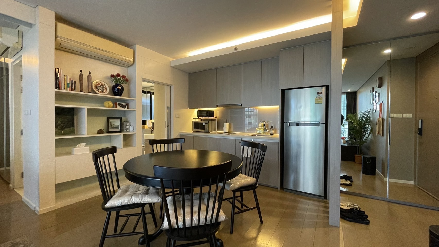 One Bedroom Condo For Rent