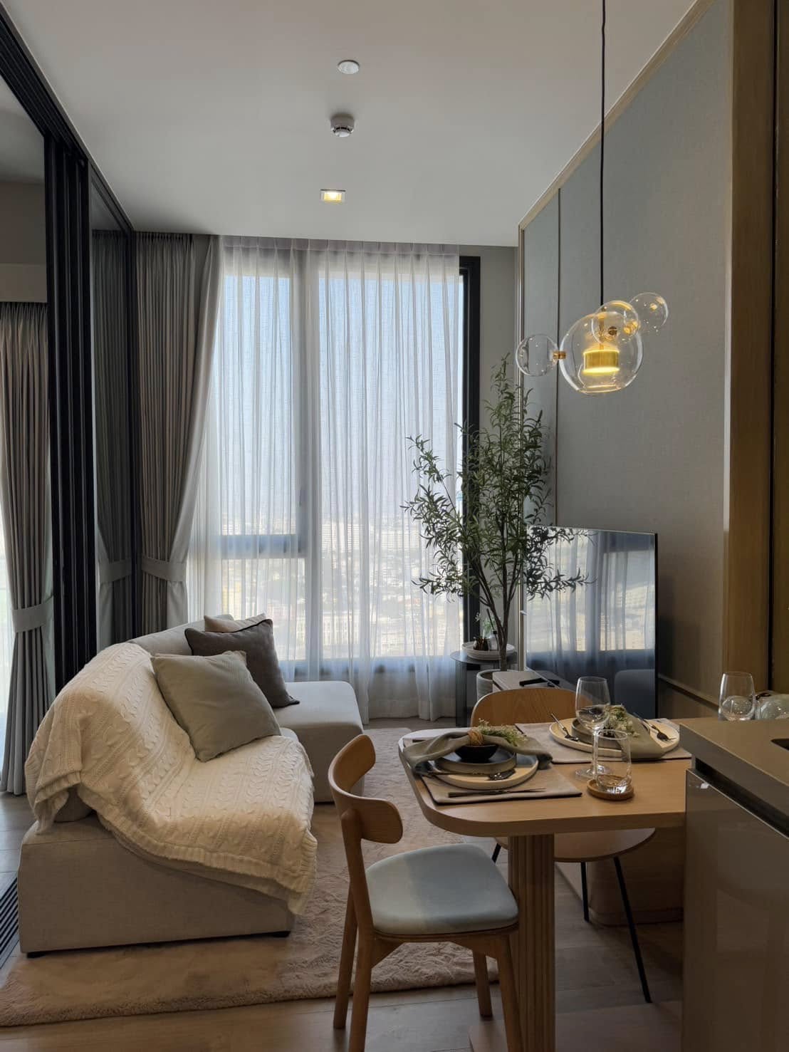 One Bedroom Condo For Rent