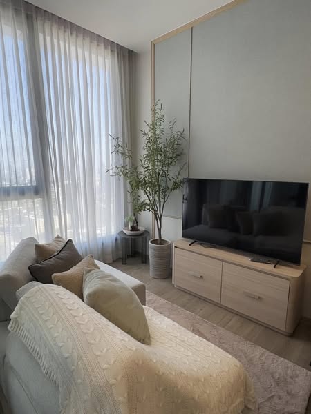 One Bedroom Condo For Rent