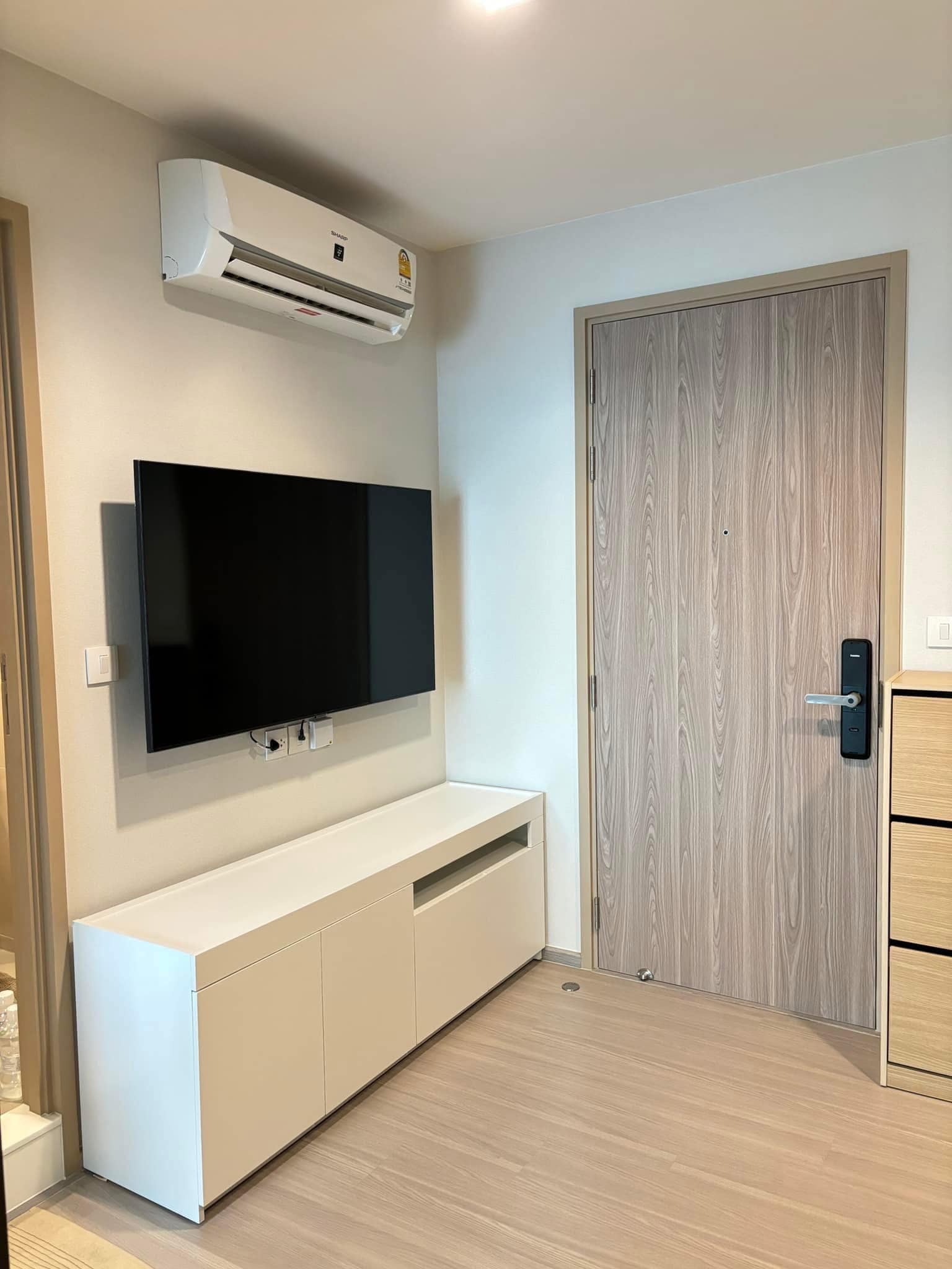 One Bedroom Condo For Rent