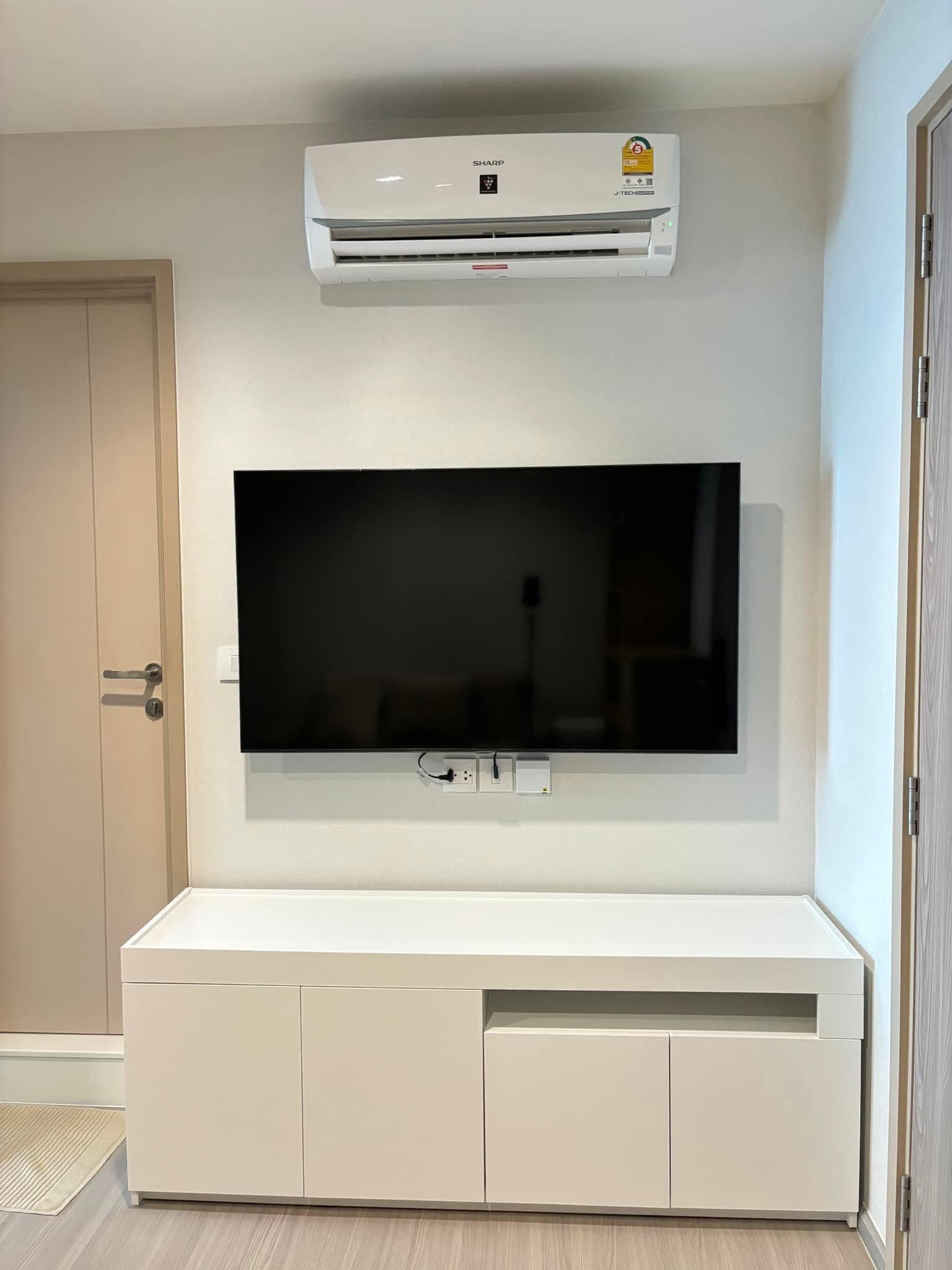 One Bedroom Condo For Rent