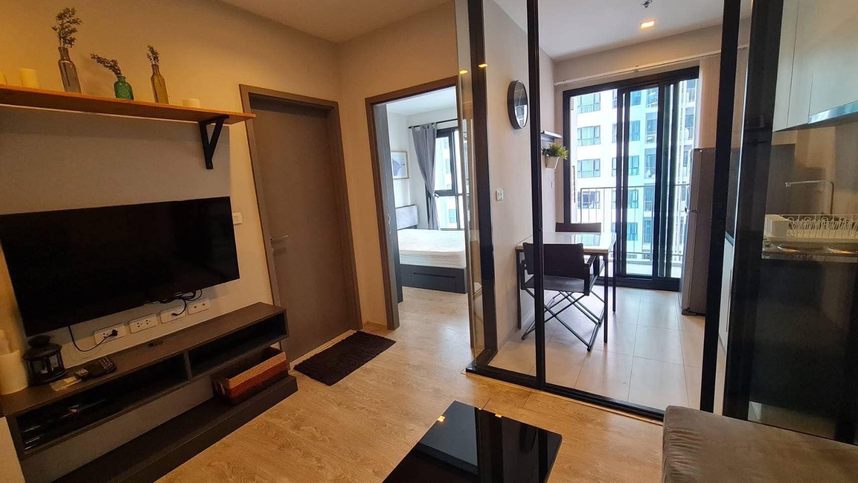 One Bedroom Apartment For Rent