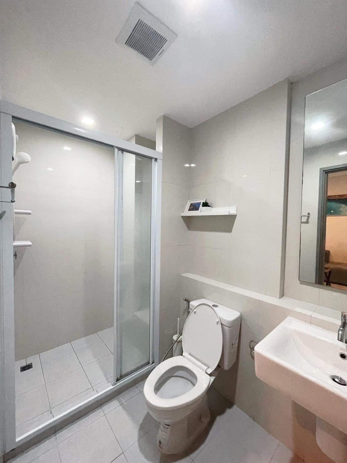 One Bedroom Apartment For Rent