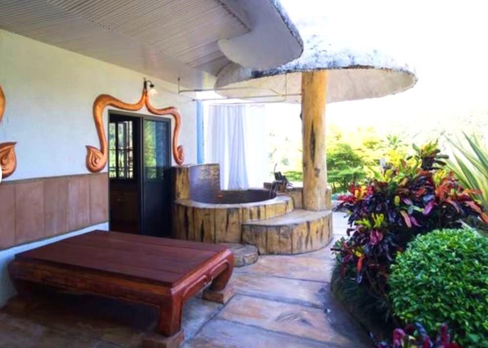 Luxury Pool Villa For Rent