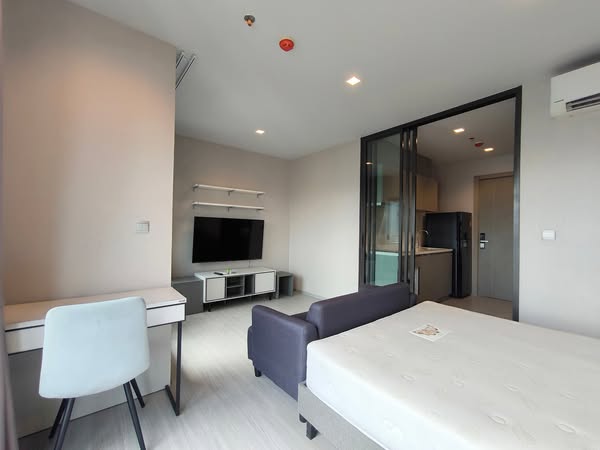 One Bedroom Condo For Rent