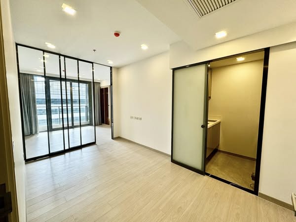 One Bedroom Condo For Rent