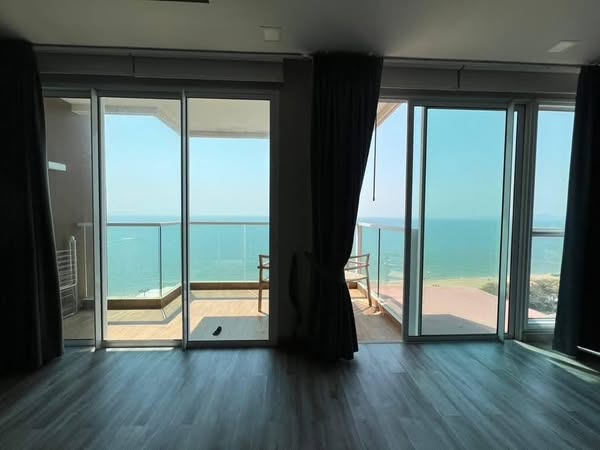 Luxury Three Bedroom Apartment For Sale
