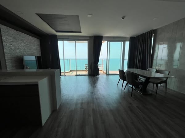 Luxury Three Bedroom Apartment For Sale