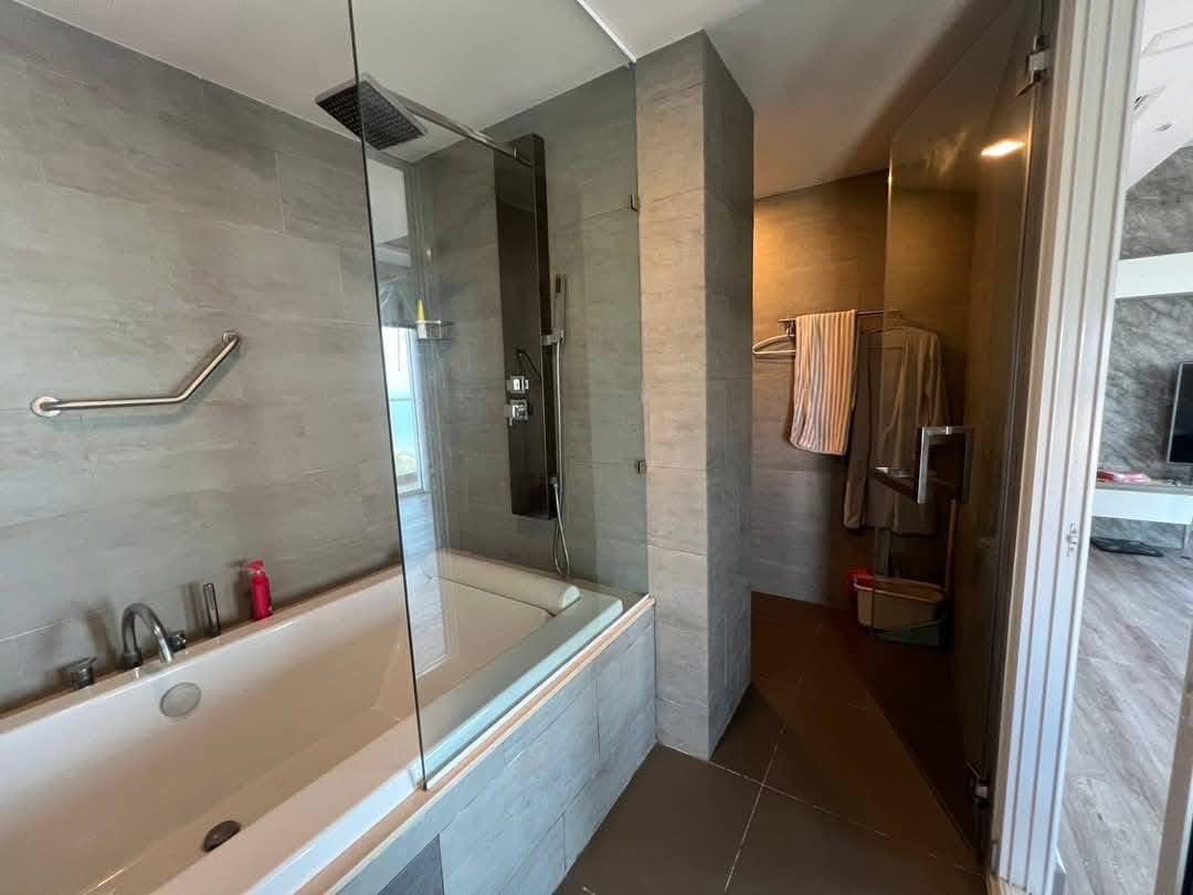 Luxury Three Bedroom Apartment For Sale