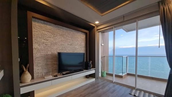 Luxury Three Bedroom Apartment For Sale
