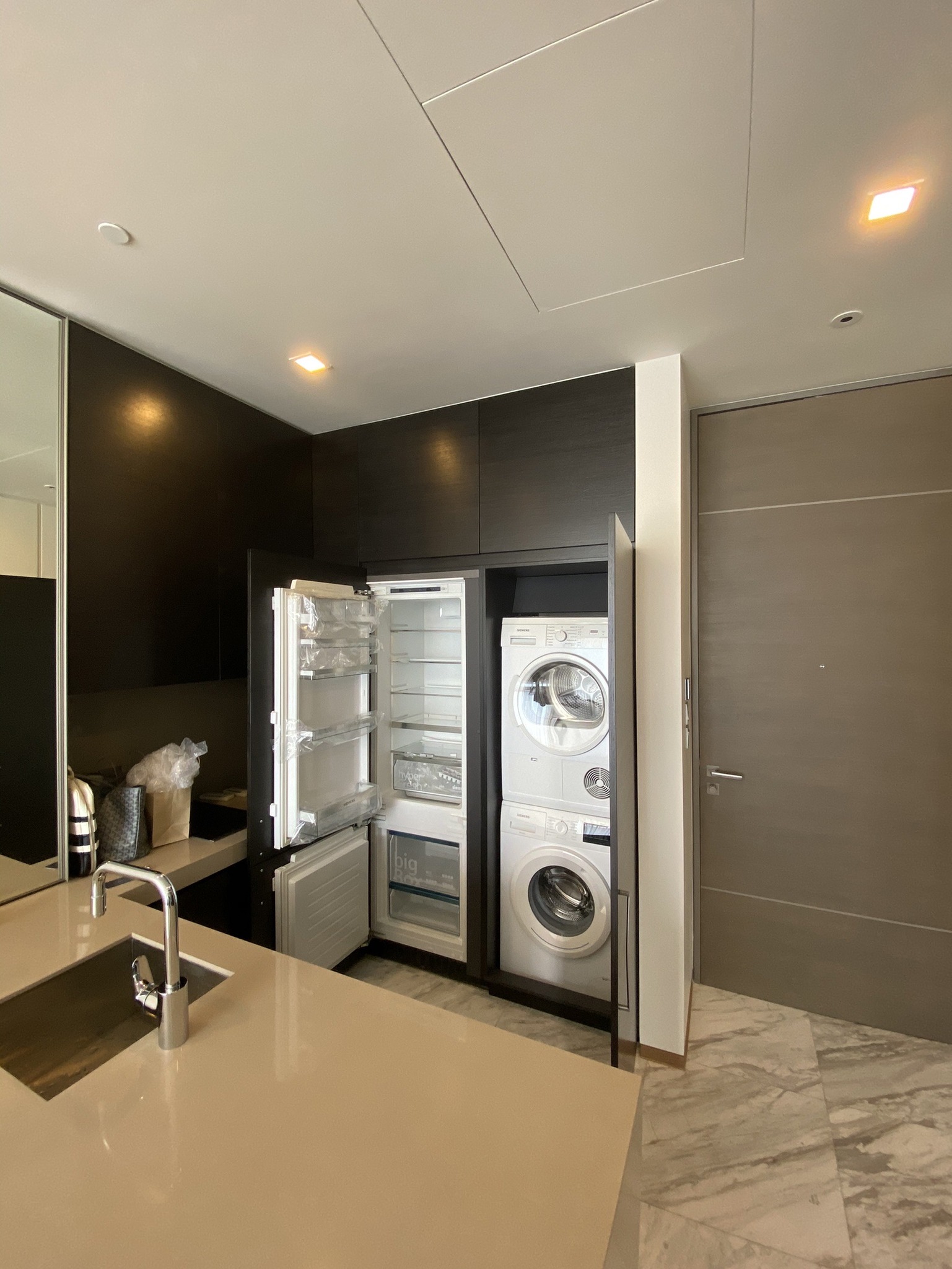 One Bedroom Condo For Rent