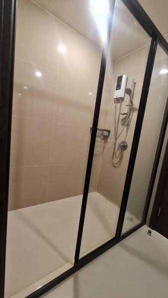 One Bedroom Condo For Rent