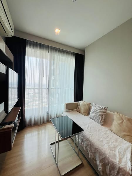One Bedroom Condo For Rent