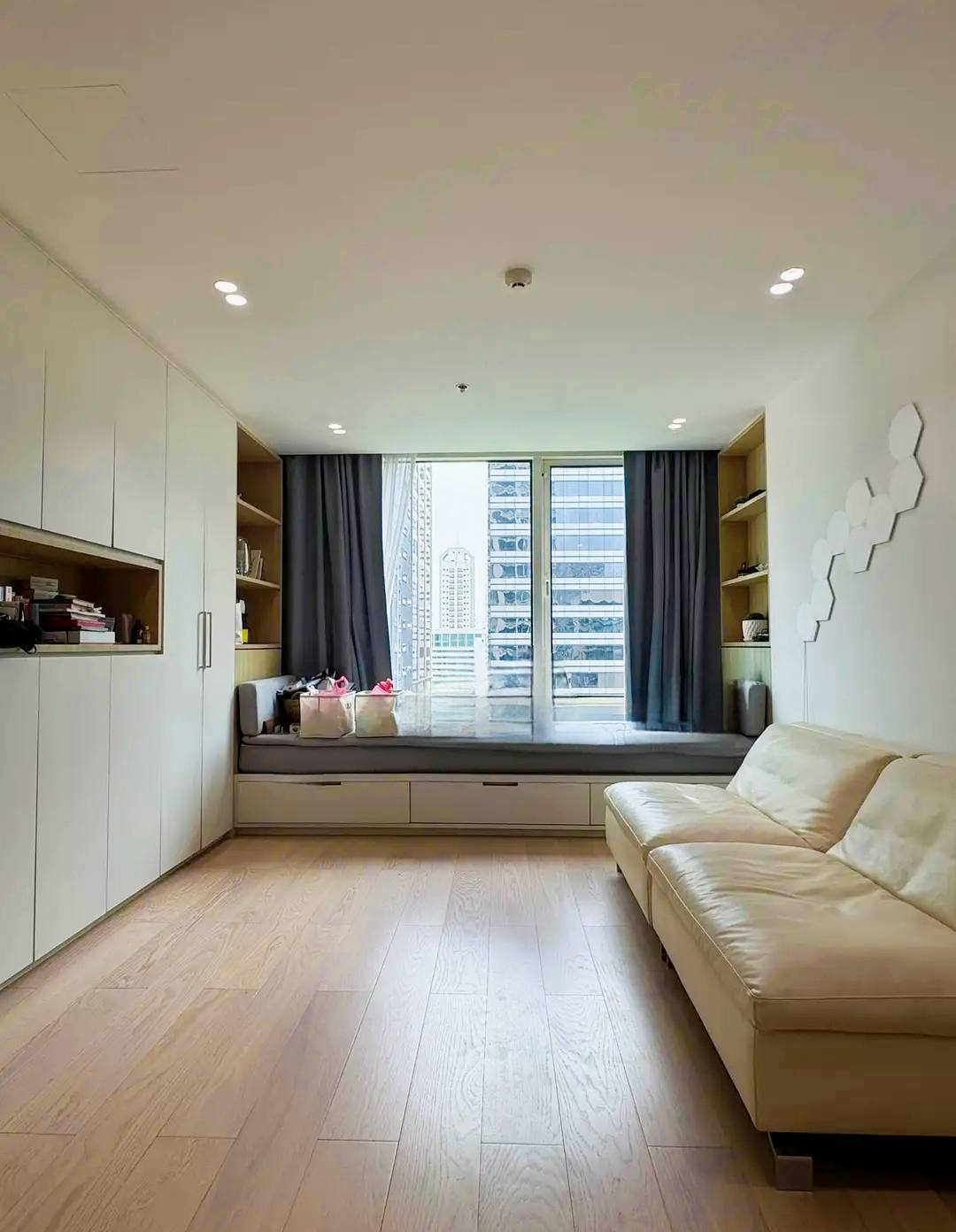 Luxury Two Bed Room Apartment For Rent 