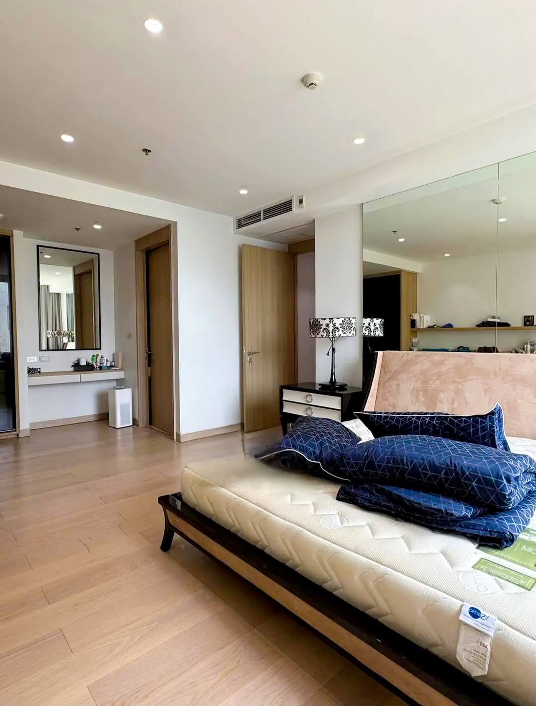 Luxury Two Bed Room Apartment For Rent 