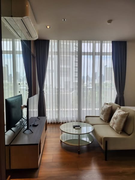 One Bedroom Condo For Rent