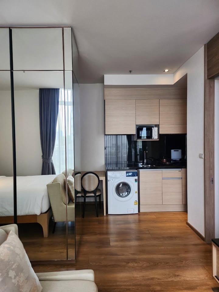 One Bedroom Condo For Rent