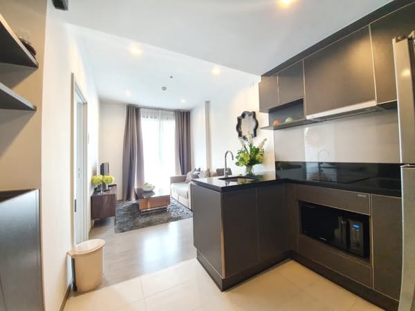One Bedroom Condo For Rent